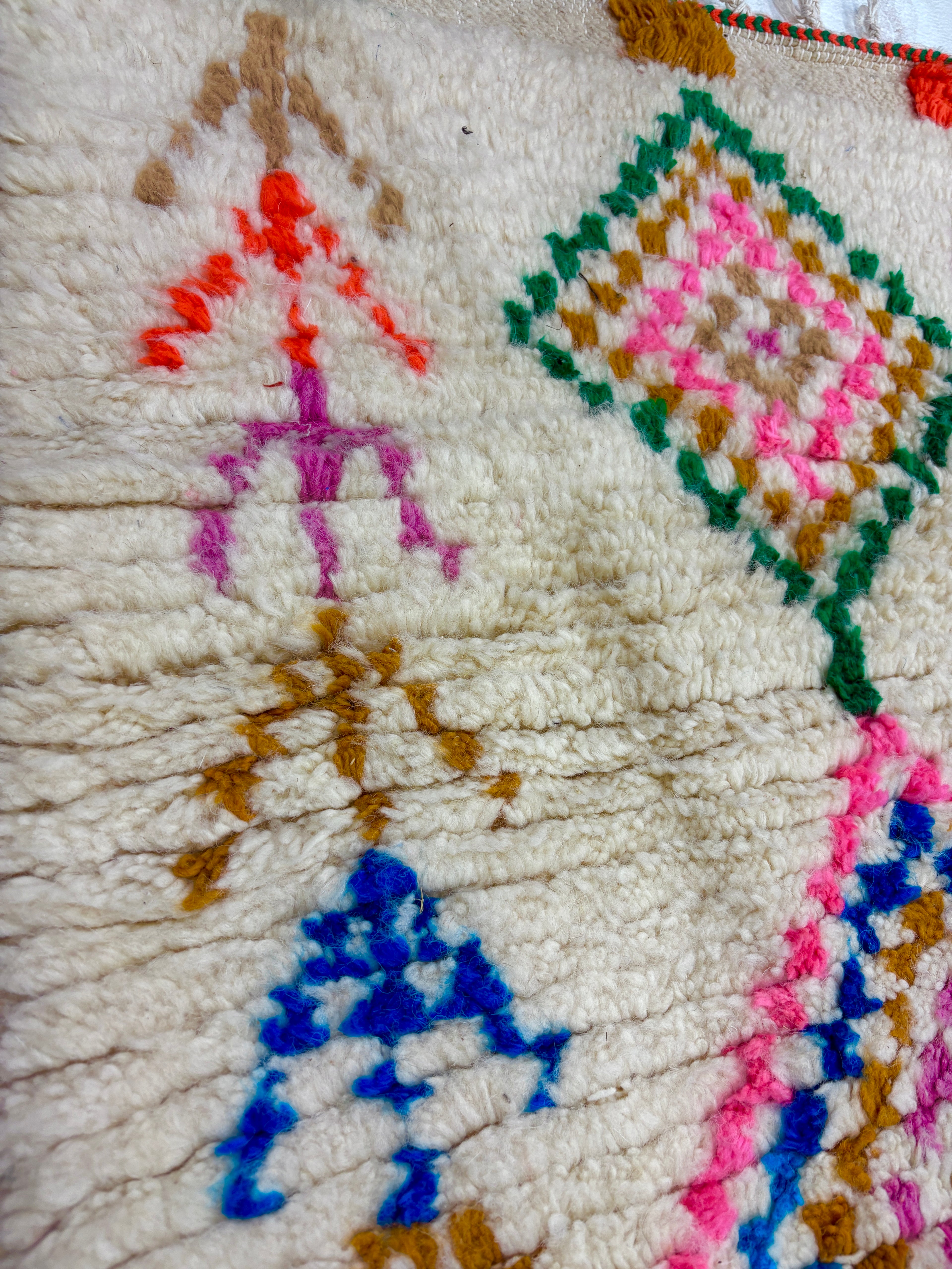 Handwoven Azilal Berber Accent Rug in Ivory Wool with Diamonds and Tribal Glyphs