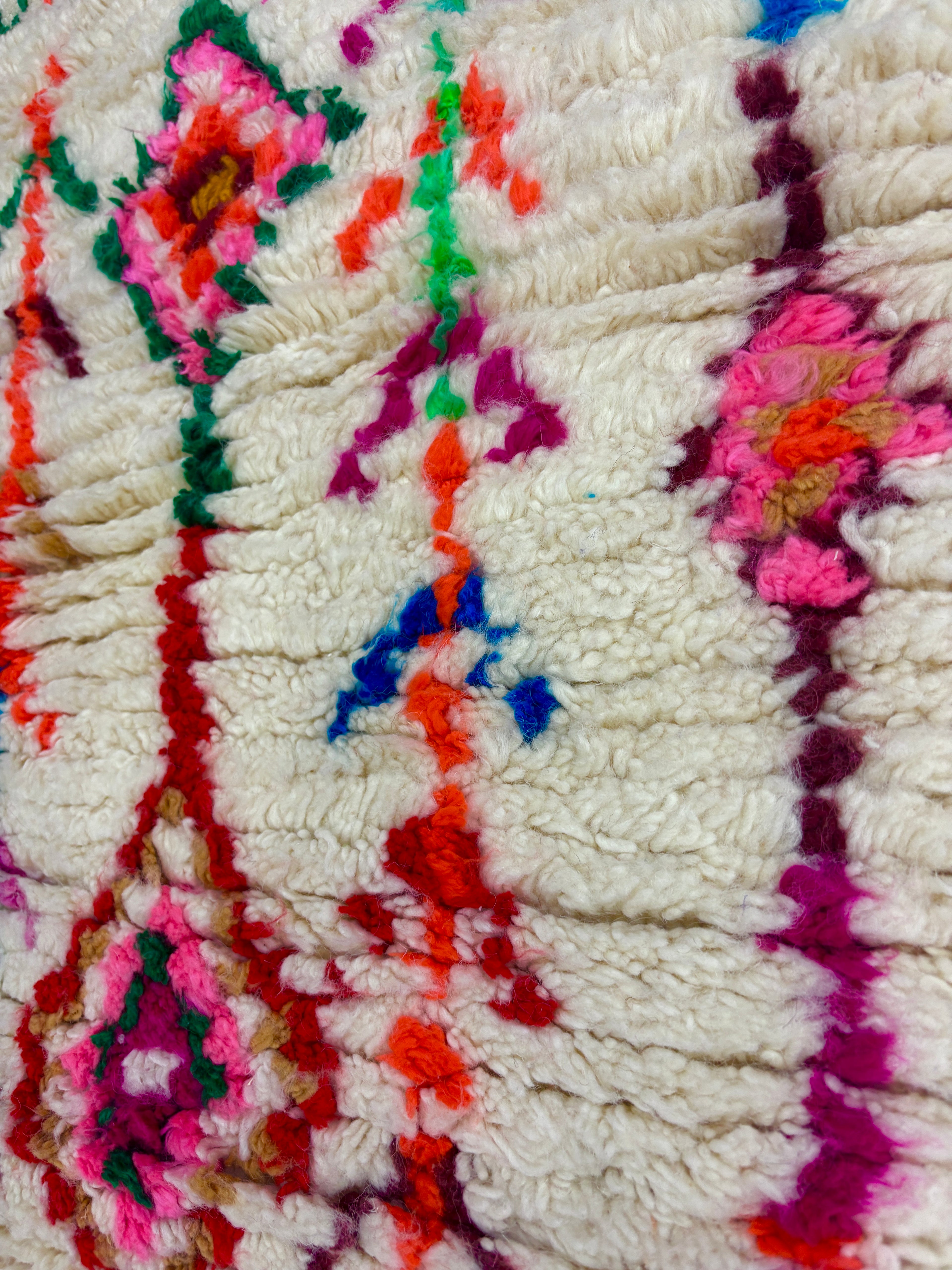 Handwoven Azilal Berber Accent Rug in Ivory Wool with Wildflower Tree-of-Life Glyphs