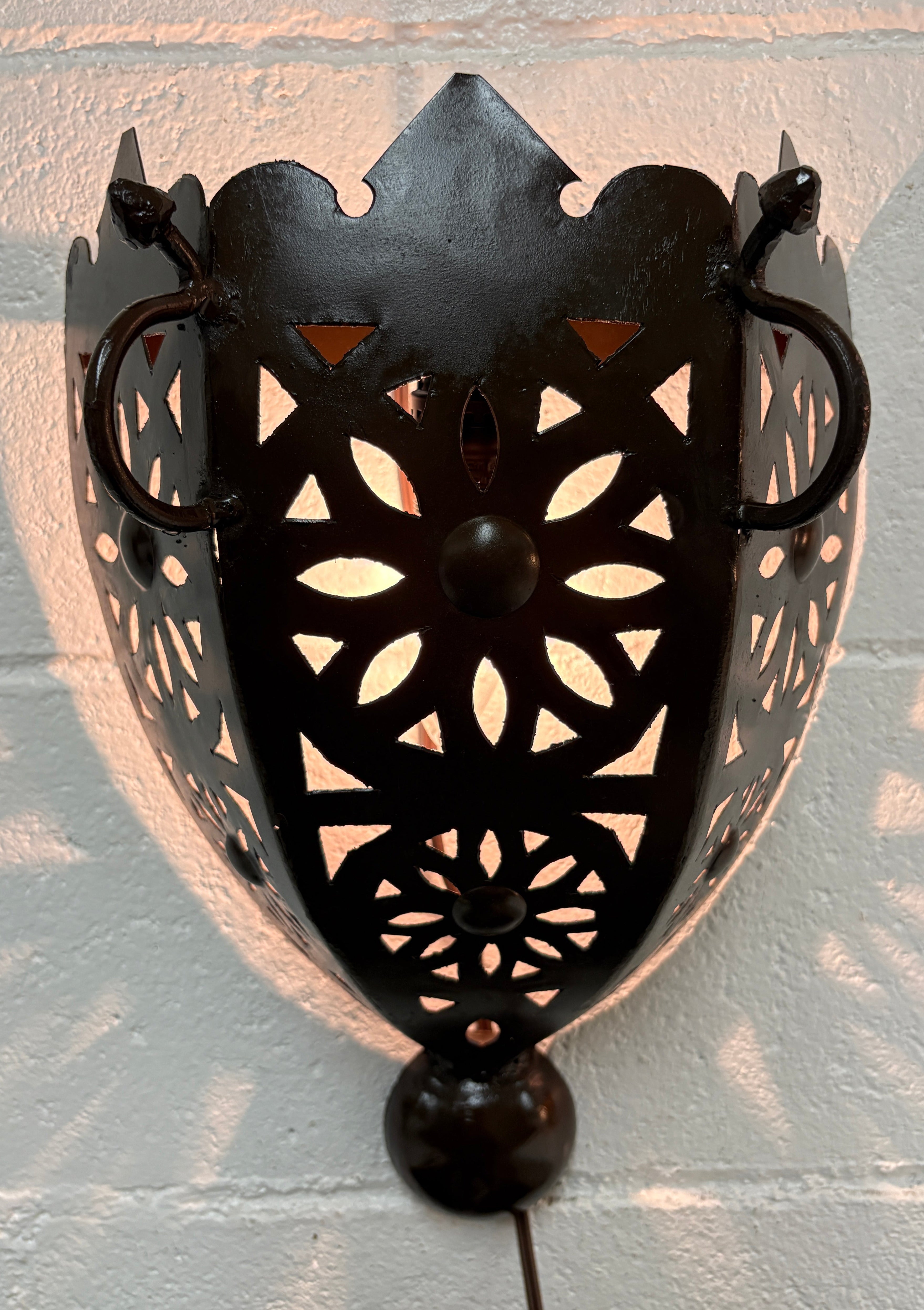 Curved Artisanal Wrought Iron Sconce
