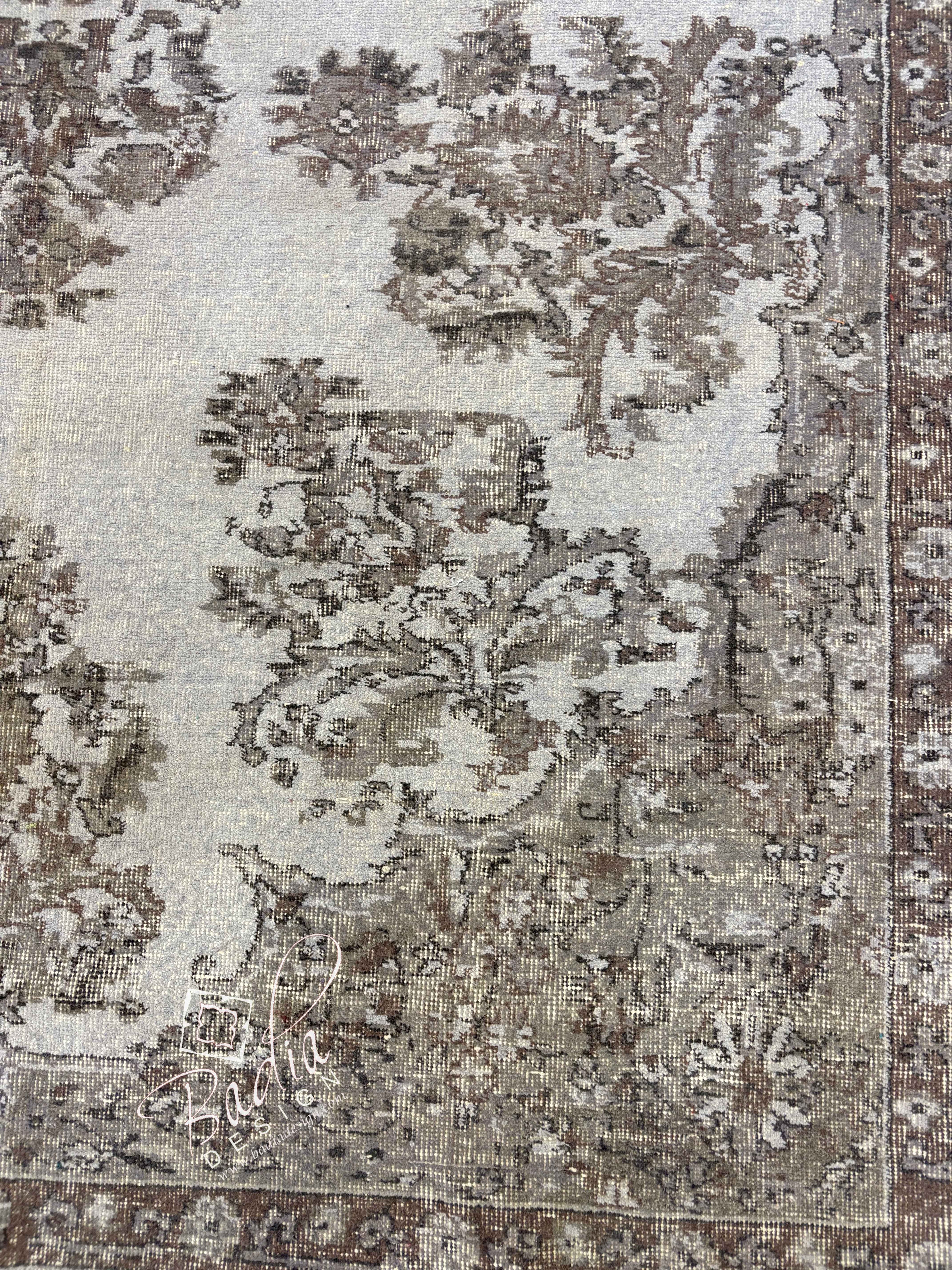 Neutral Vintage Rug with Ornate Floral Designs