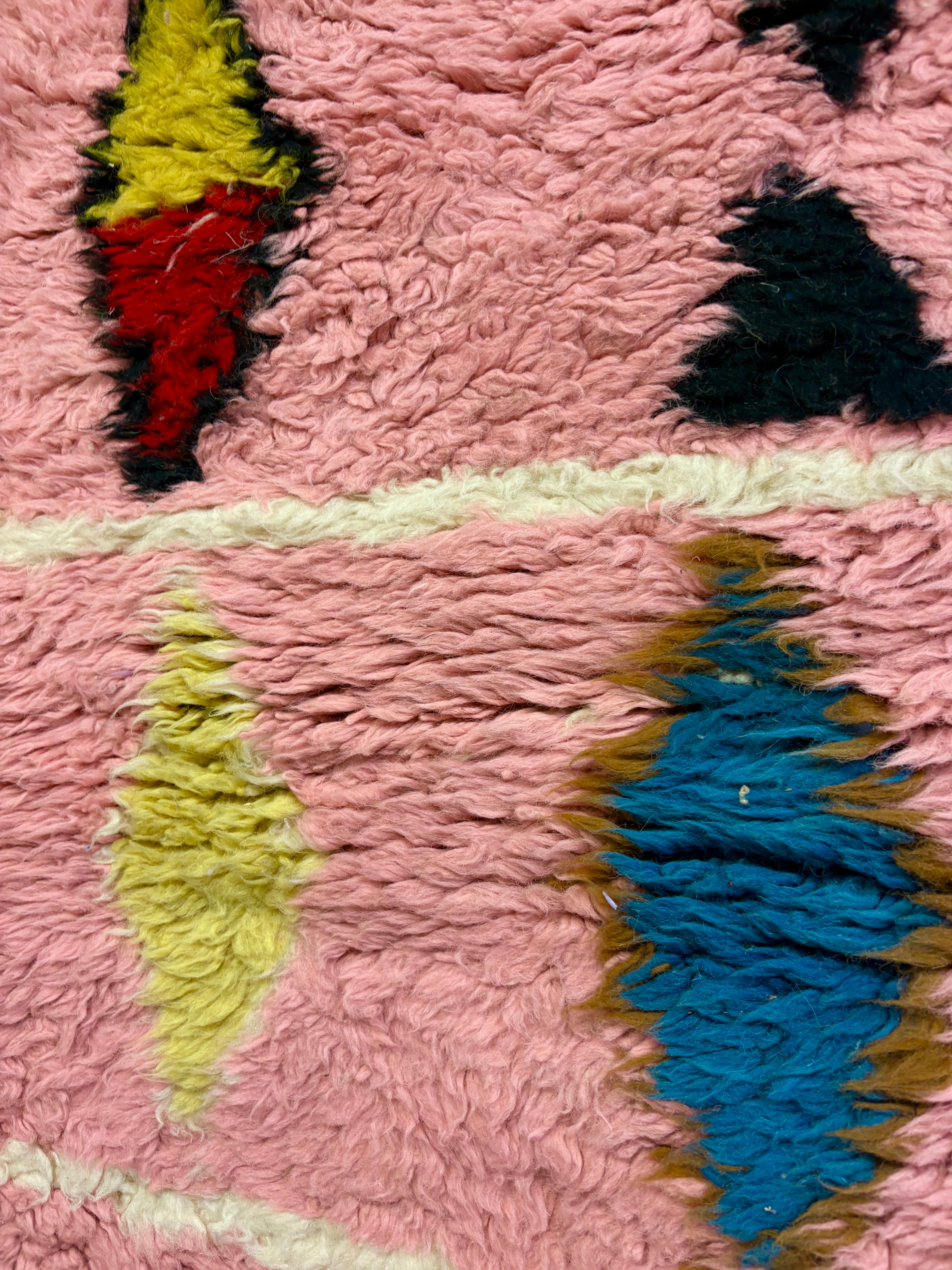 Azilal Moroccan Runner in Pink Wool with Polychrome Diamond