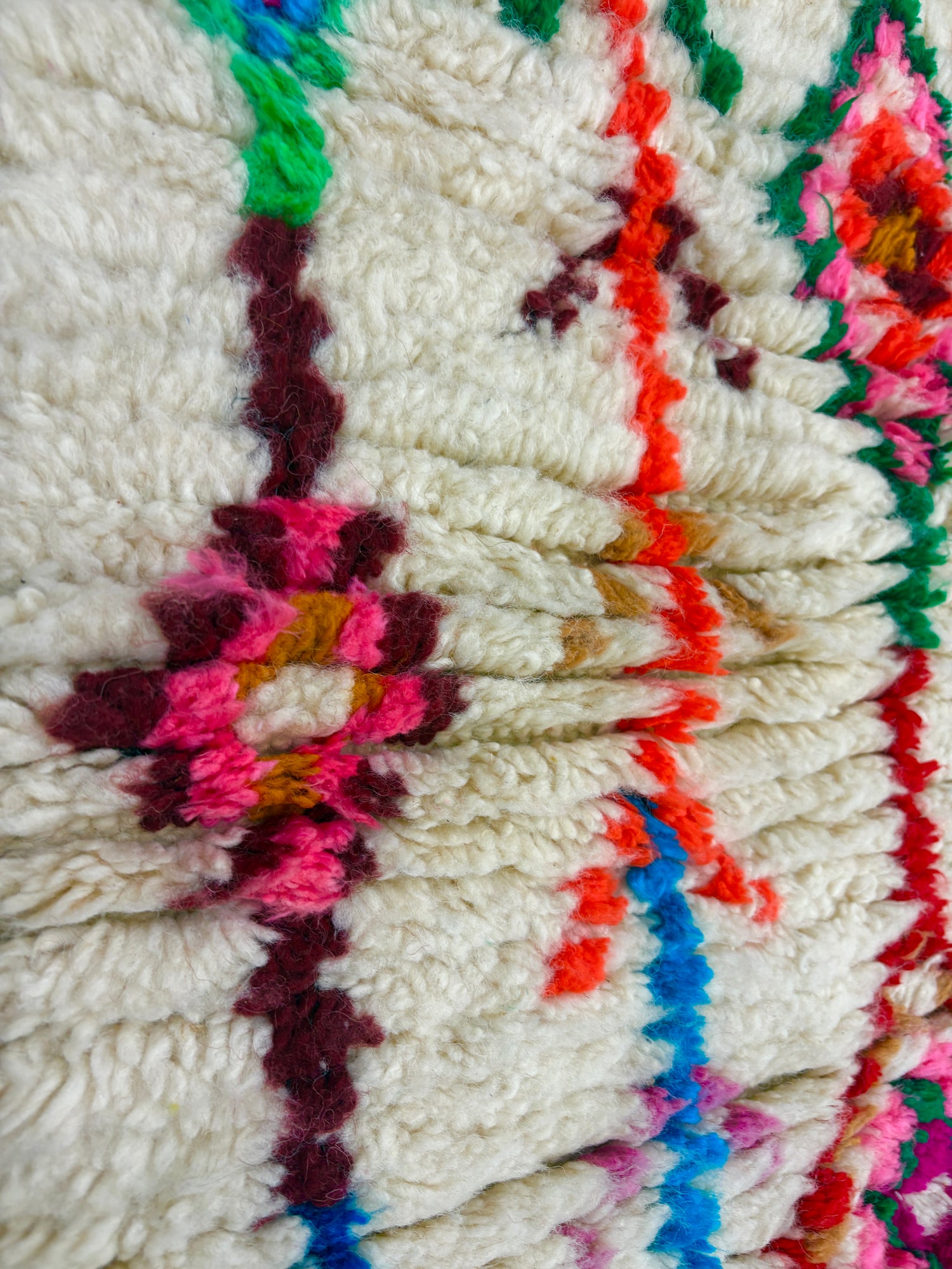 Handwoven Azilal Berber Accent Rug in Ivory Wool with Wildflower Tree-of-Life Glyphs