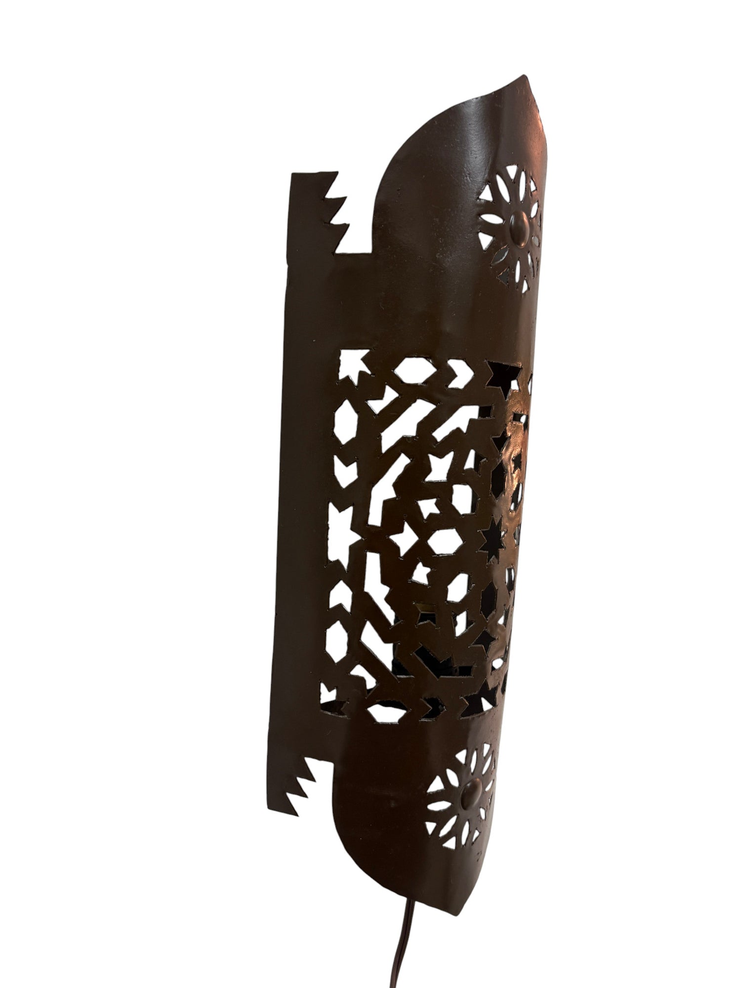 Artisanal Wrought Iron Sconce Light