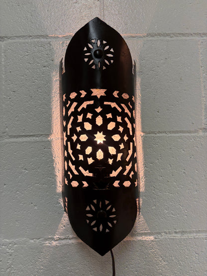 Artisanal Wrought Iron Sconce Light