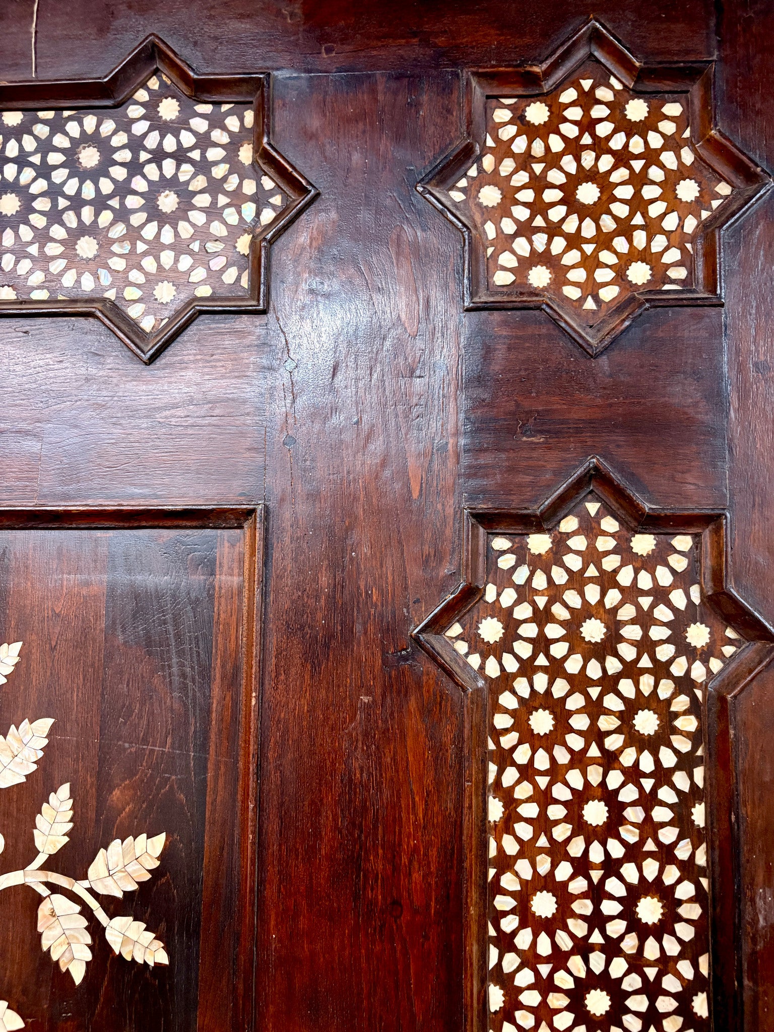 Grandiose Mother of Pearl Inlay Walnut Doors