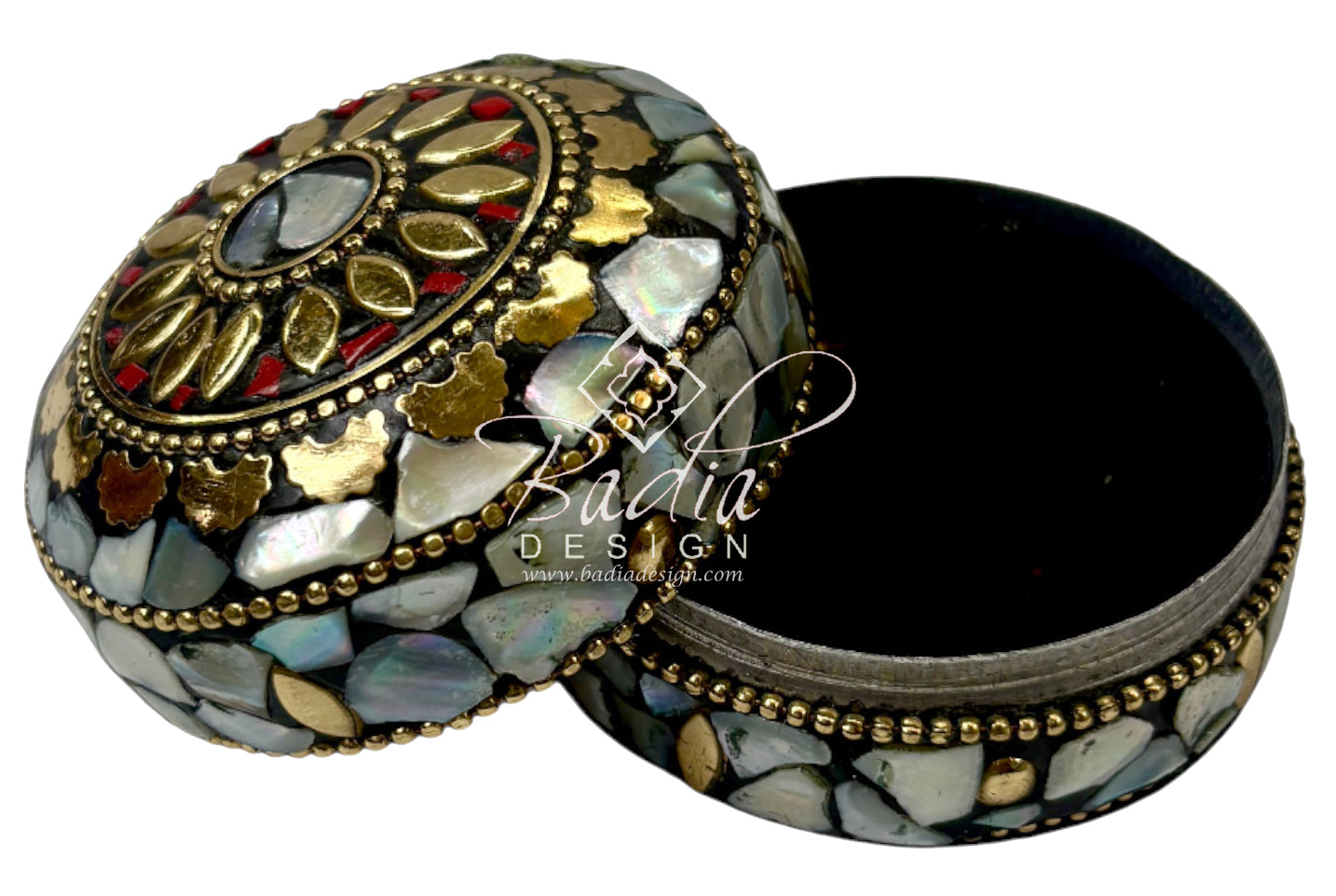 Round Decorative Container with White Resin and Gold Metal Accents