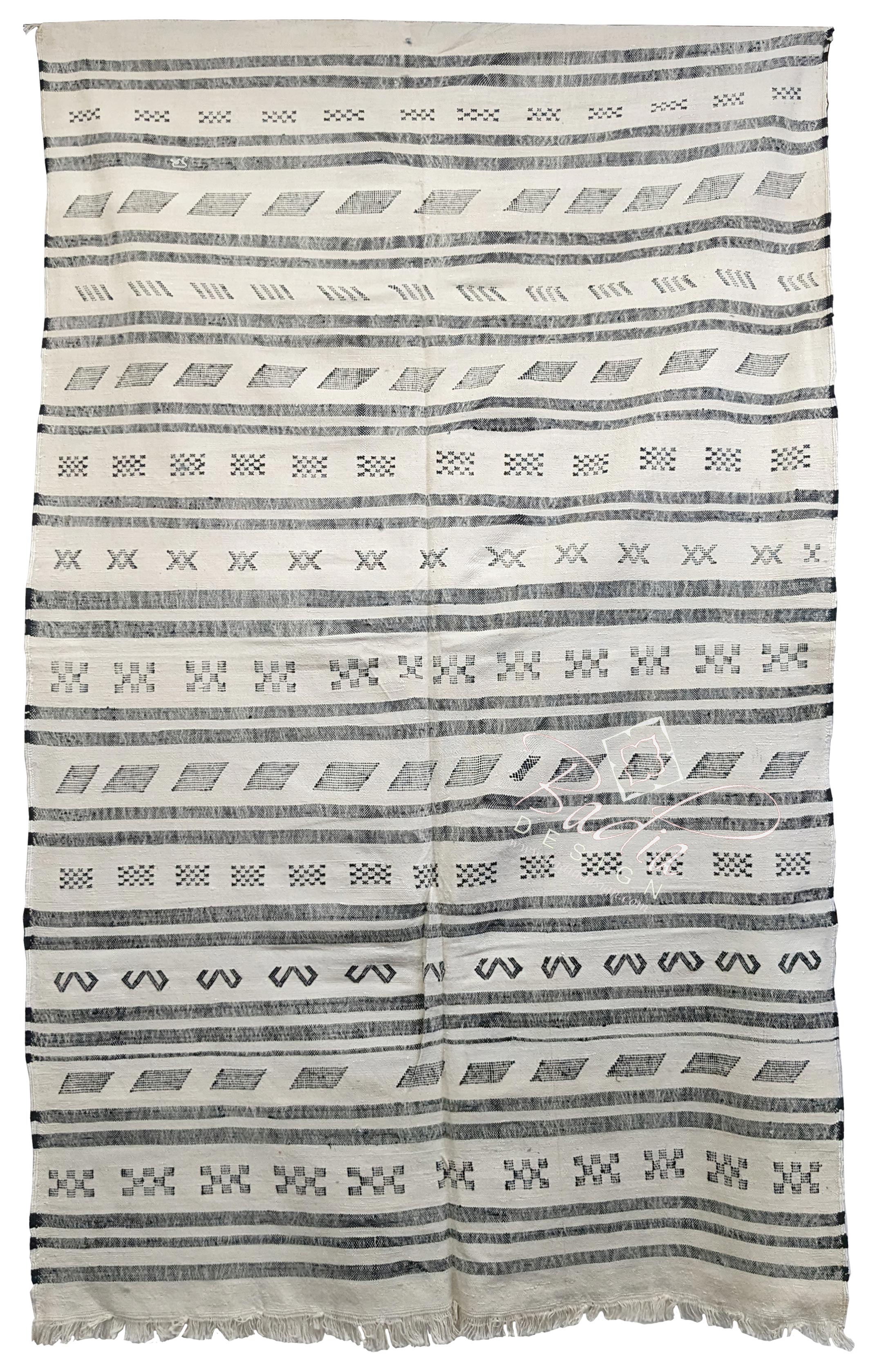 Light Gray Tribal Rug with Geometric Designs