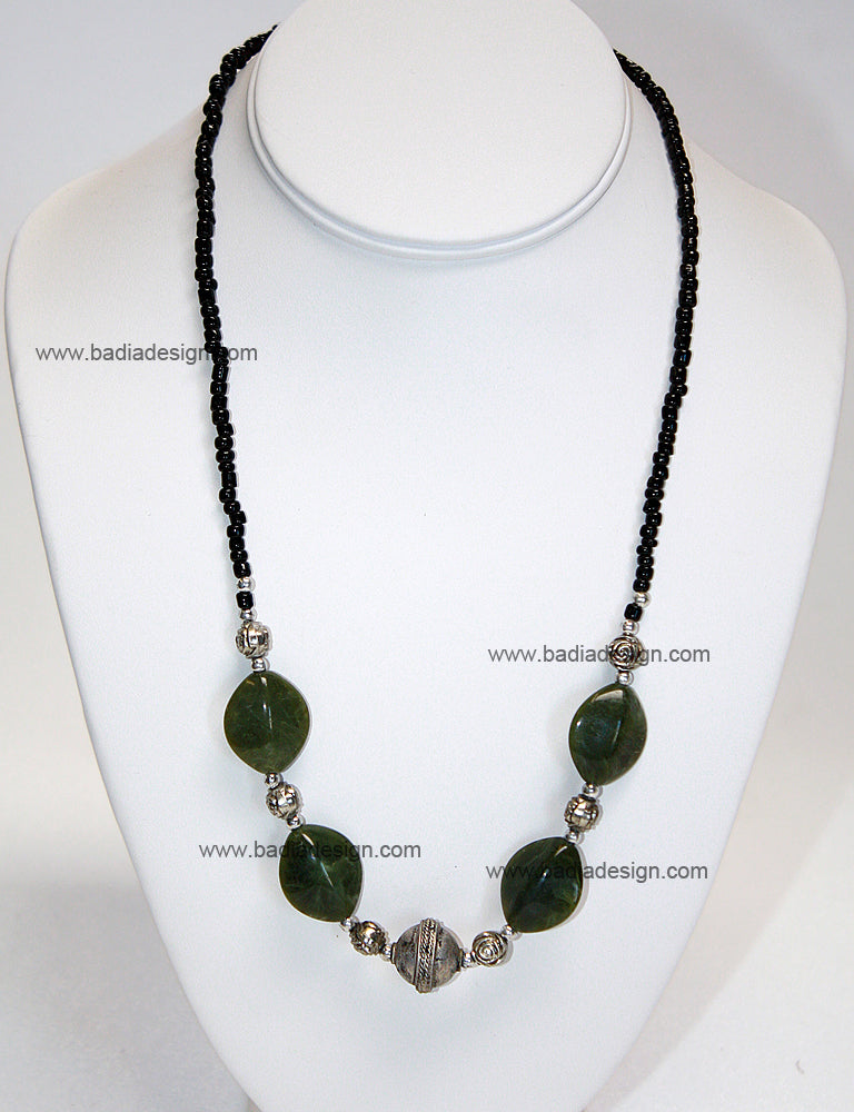 Moroccan Green Gemstone Necklace - J008