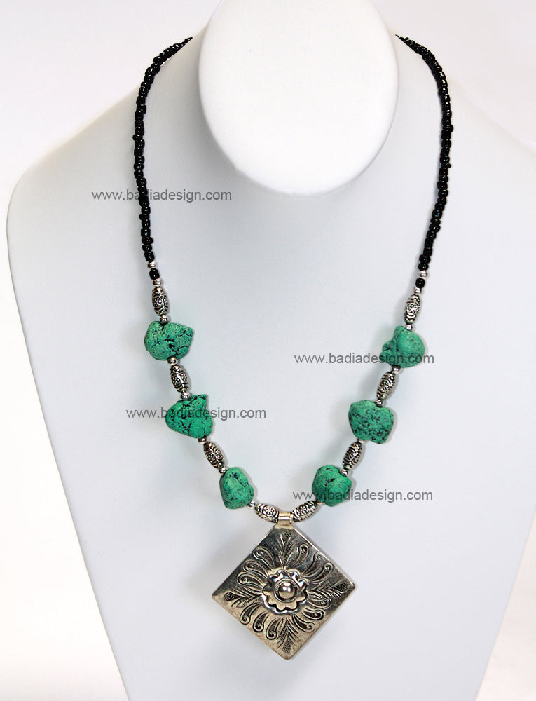 Moroccan Emerald Green Necklace - J025