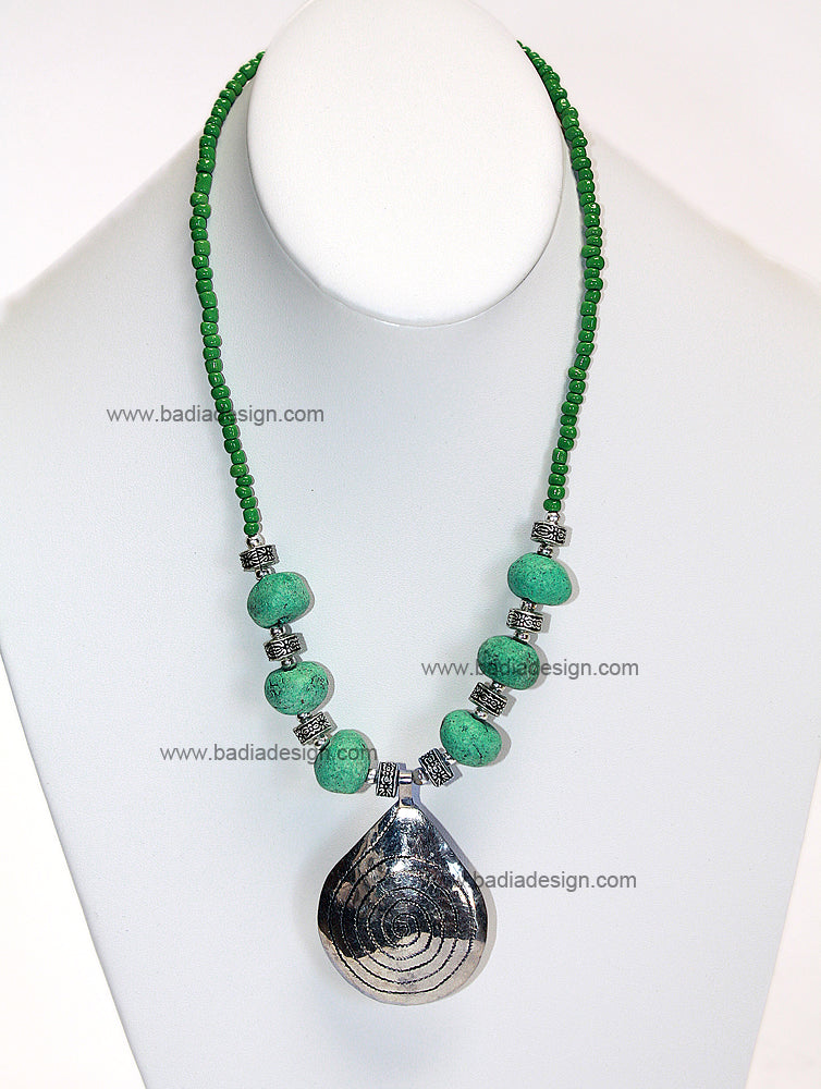 Moroccan Emerald Green Gemstone Necklace - J031